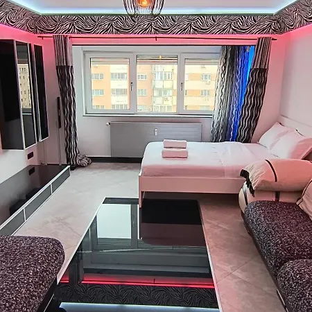 Modern Luxury Parliament Marriott For Up To 11 Ppl アパート ブカレスト
